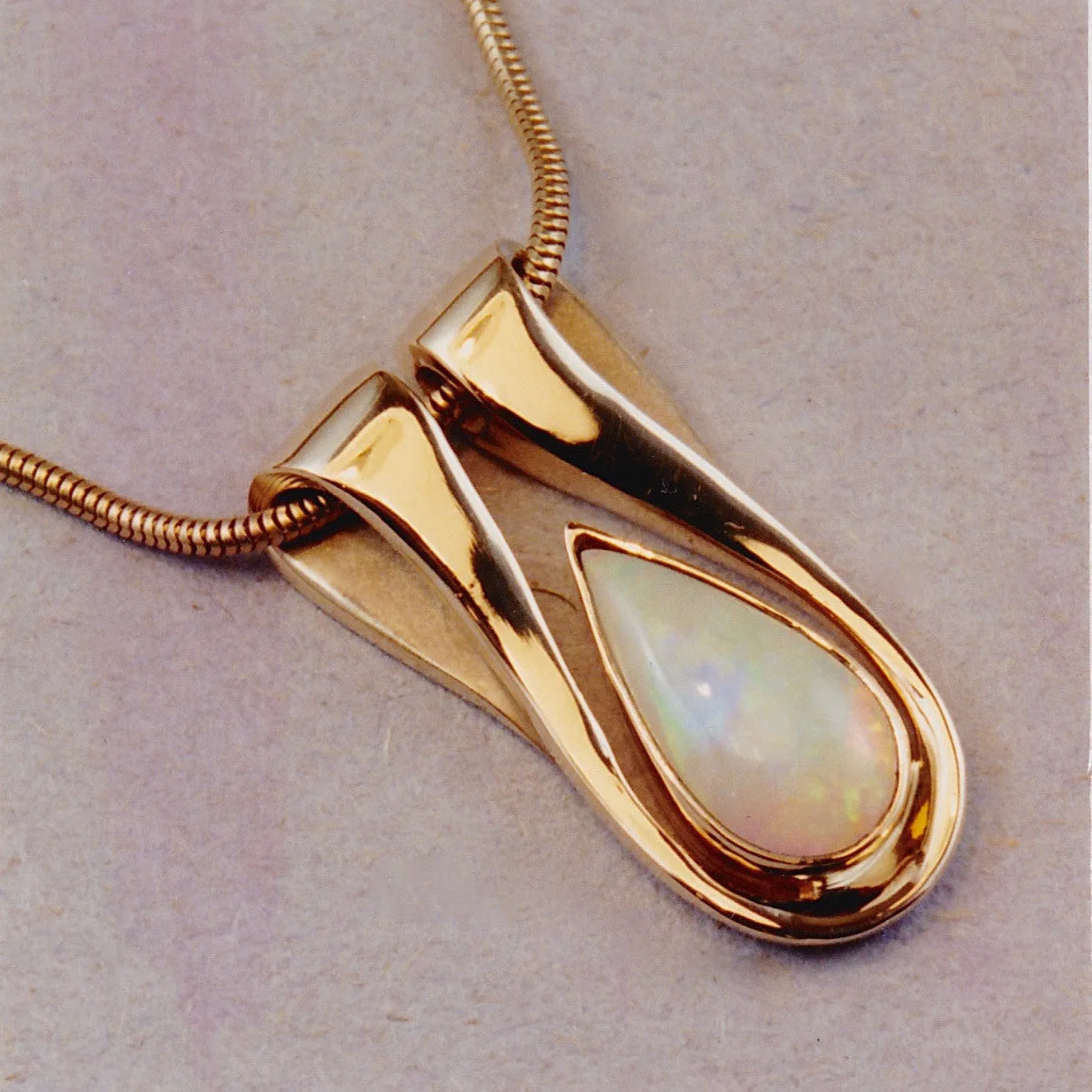 Amphora 3 Pendant