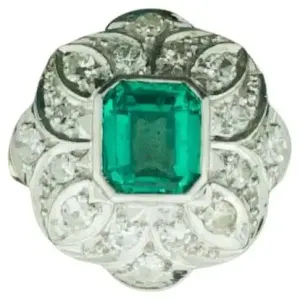 Art Deco Emerald and Diamond Ring in Platinum