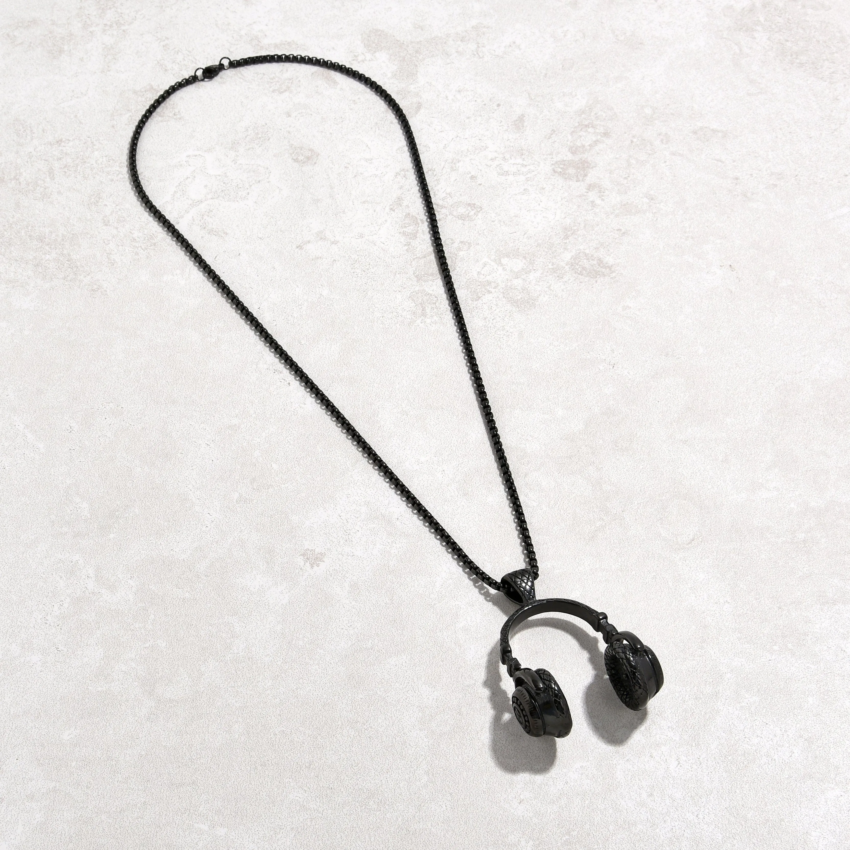 Black Gun Metal Large Headphones Steel Hearts Necklace