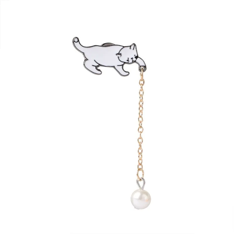 Cartoon Animal Brooches Black White Couple Cat Fish Bone Enamel Pins Clothes Collar Lapel Pin Bag Metal Badges Jewelry For Lover