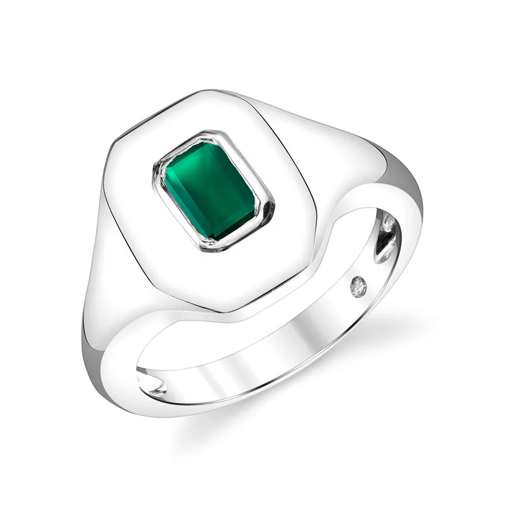 EMERALD BAGUETTE PINKY RING
