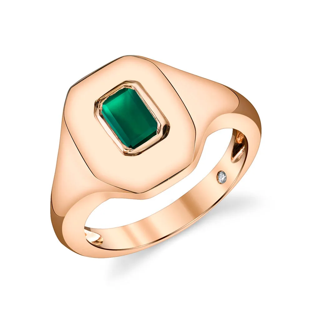 EMERALD BAGUETTE PINKY RING