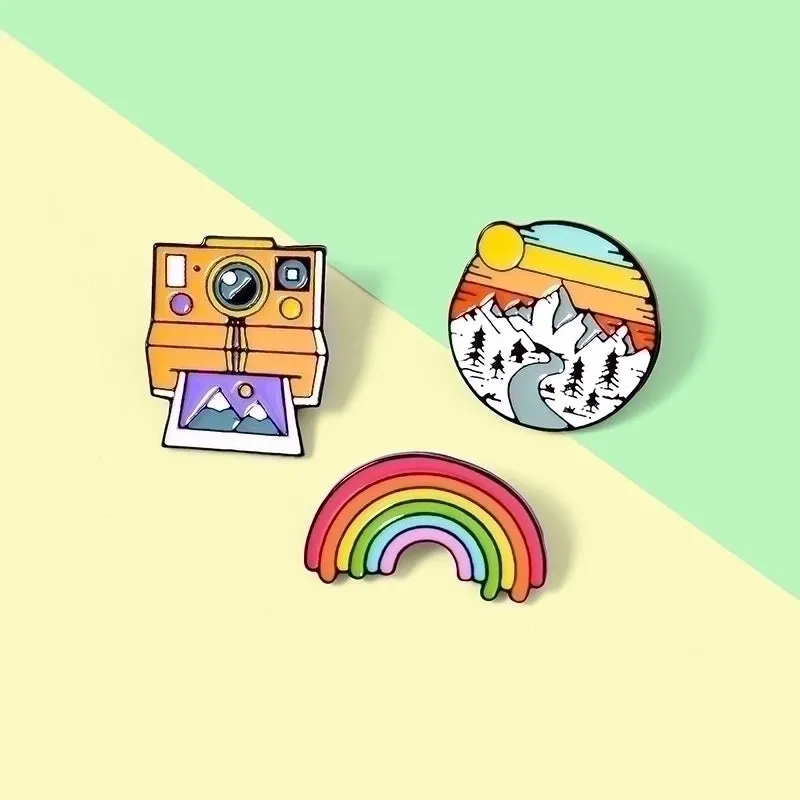 Fashion Pin Rainbow Camera Alloy Enamel Unisex Brooches