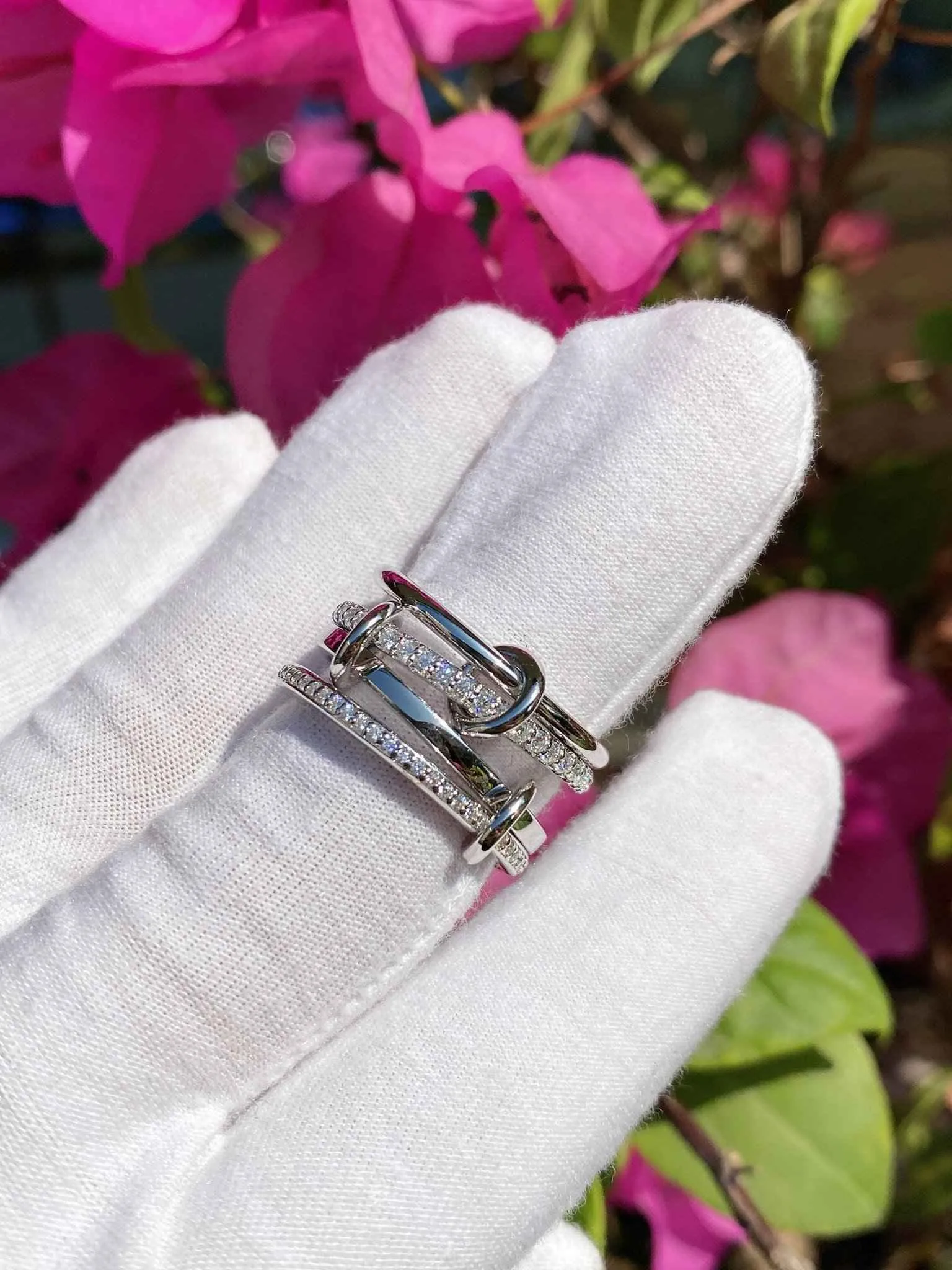 Fashion Silver Connected Rings No. 1