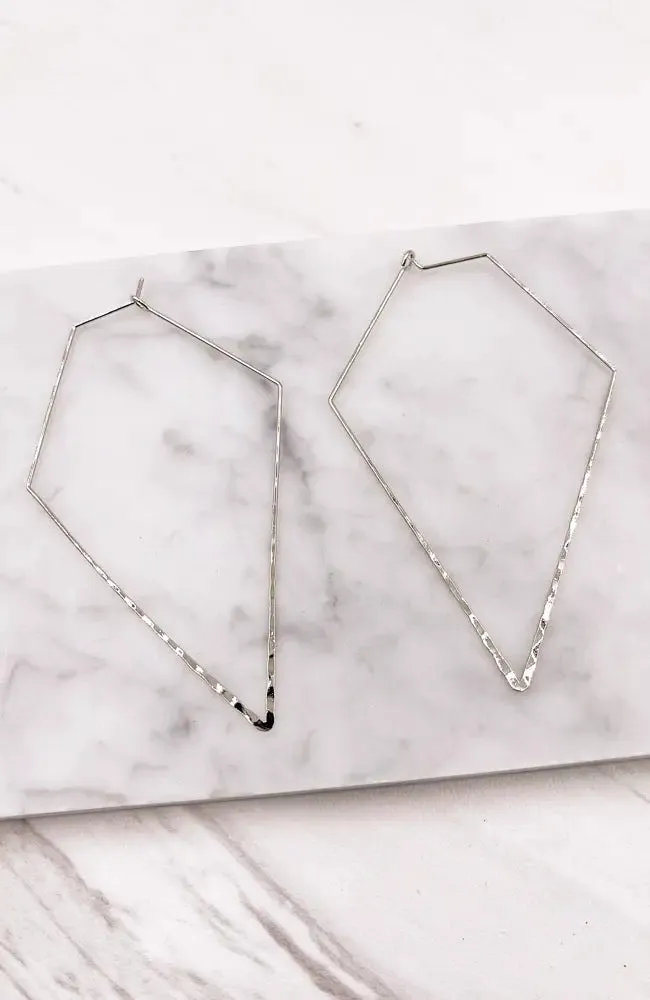 HAMMERED TRIANGLE EARRINGS