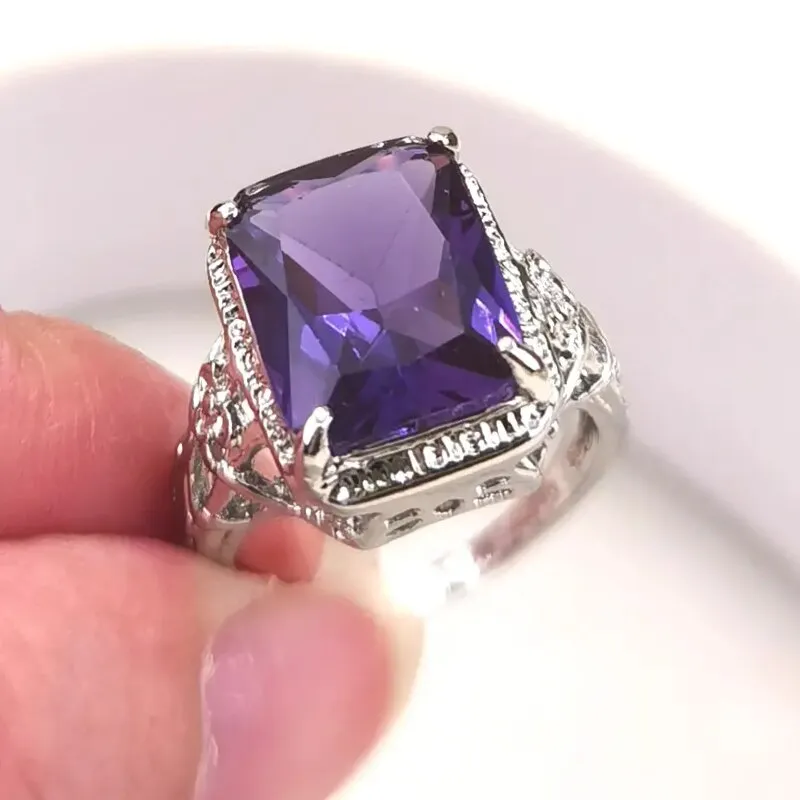 Huitan Aesthetic Flower Design Purple Cubic Zirconia Rings for Women /Wedding , Anniversary, Party Ring