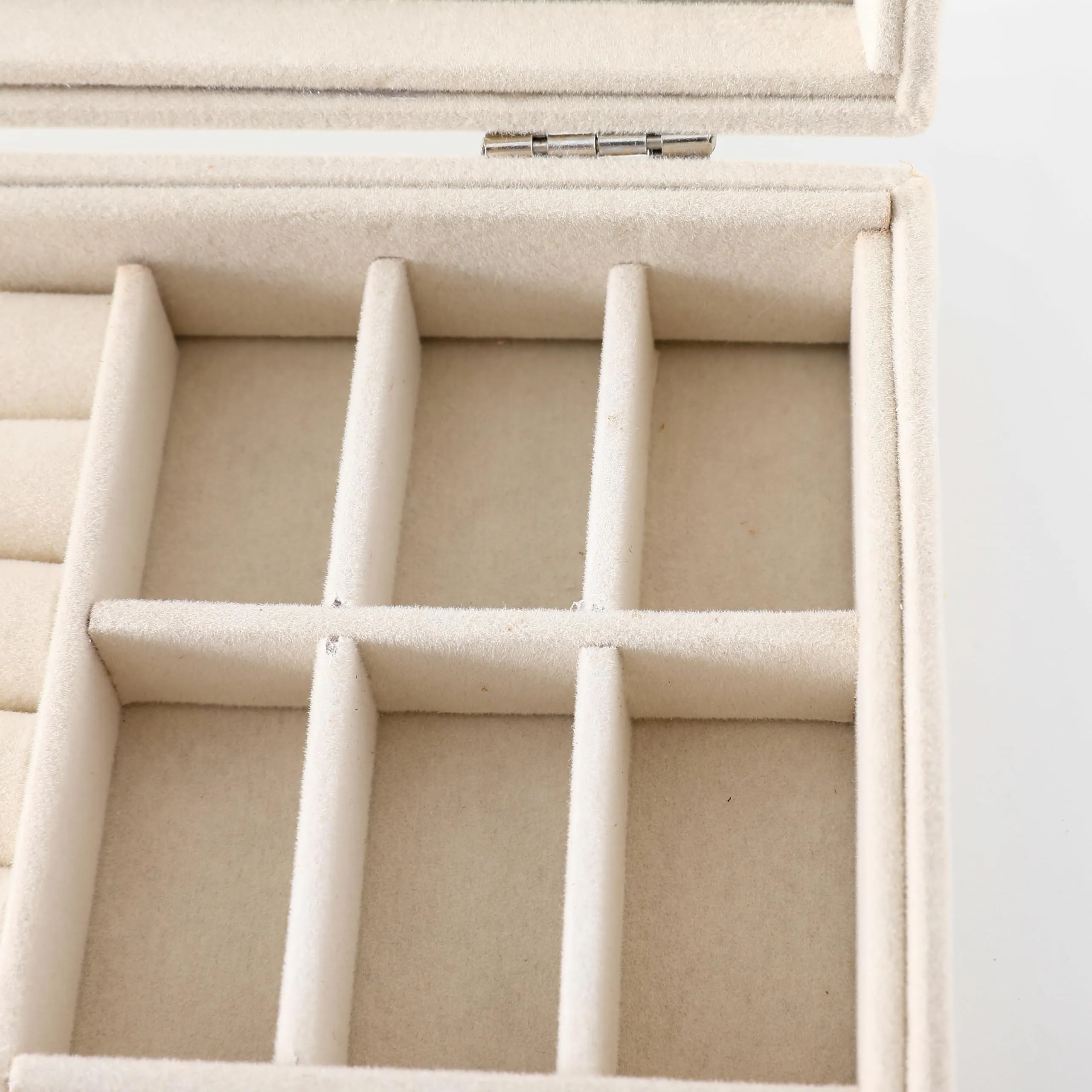 Kuber Industries Pack of 3 Velvet Jewelry Box Organizer | Jewelry Storage Box | Jewelry Organizer | Showcase Holder Dresser Organizer for Earring Necklace Bracelet Ring |YXX-019 | White