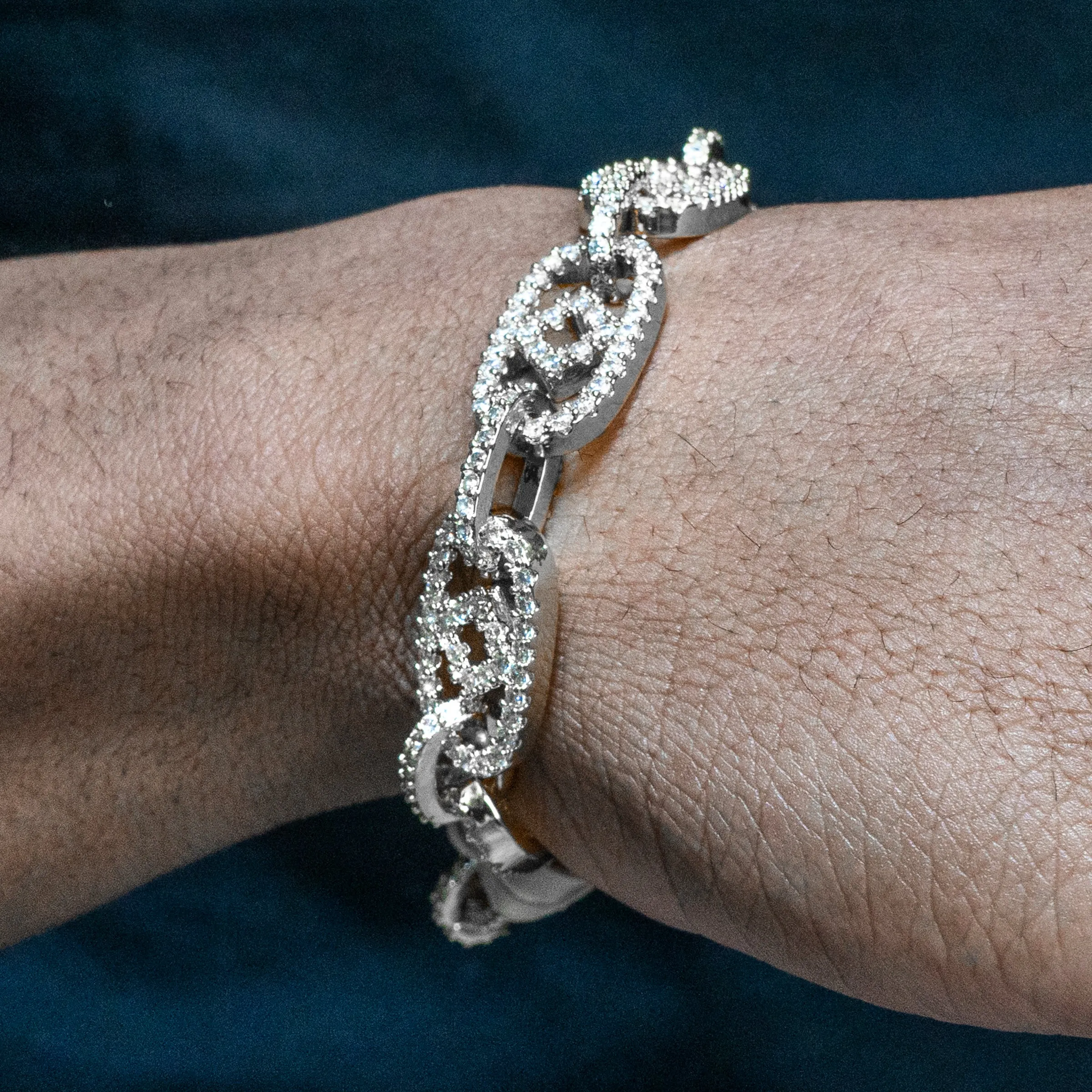 Mens White Gold Iced Out Box Oval Link Bracelet