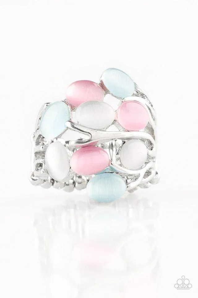 Paparazzi Ring ~ Really Starting To GLOW On Me - Pink