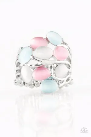 Paparazzi Ring ~ Really Starting To GLOW On Me - Pink