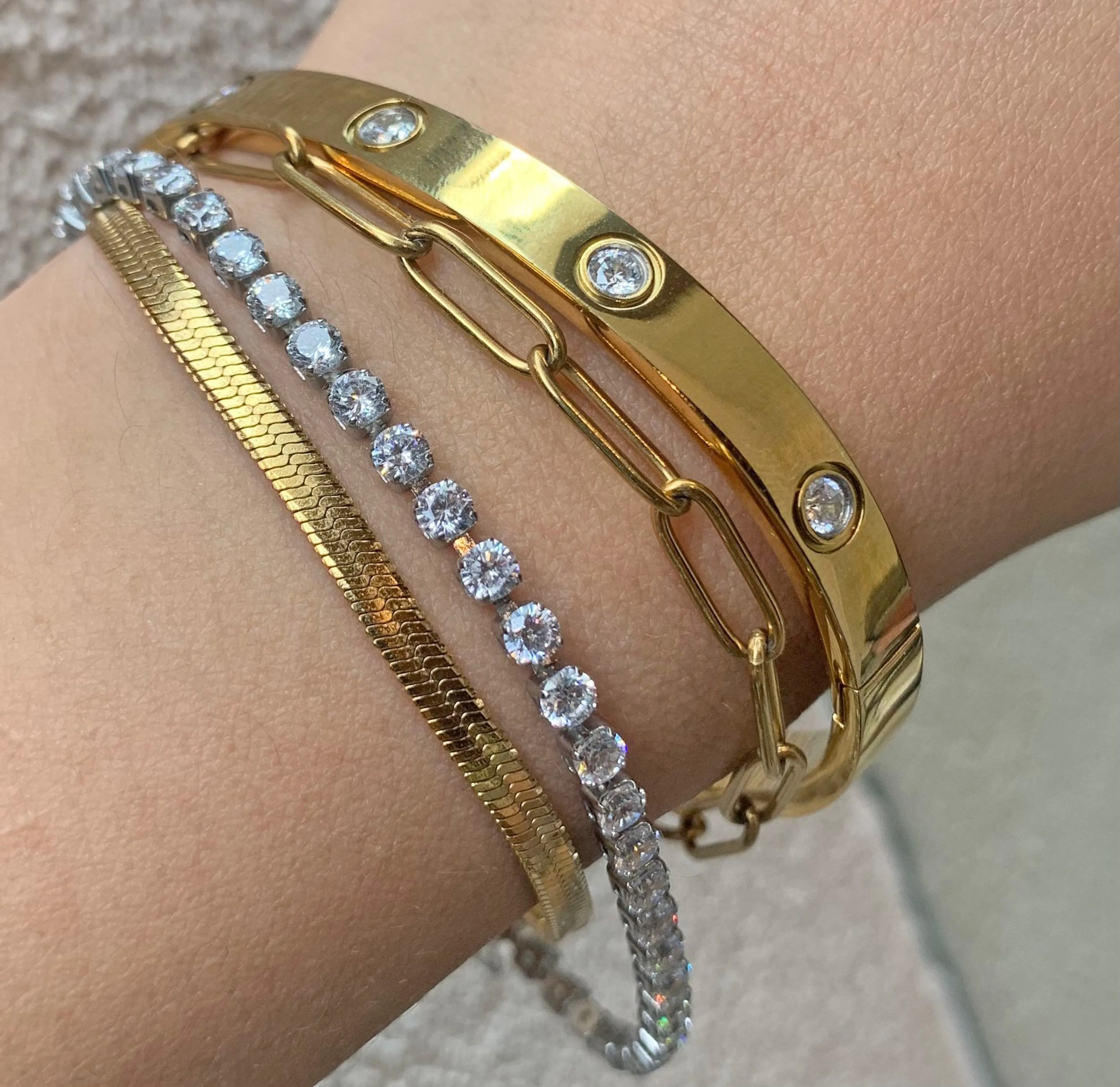 RICKY GOLD PAPERCLIP CHAIN BRACELET