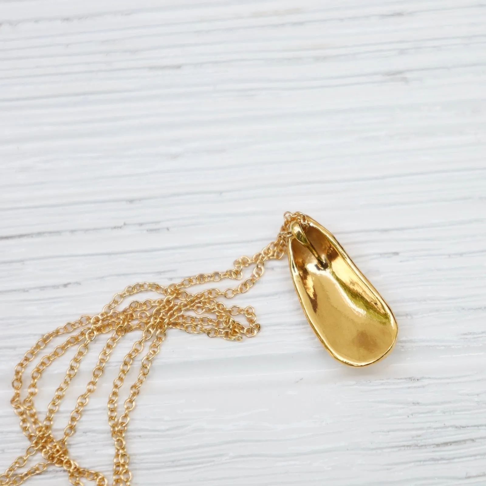 Serenity Shell Necklace in 18K Gold Vermeil