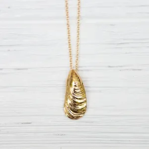 Serenity Shell Necklace in 18K Gold Vermeil