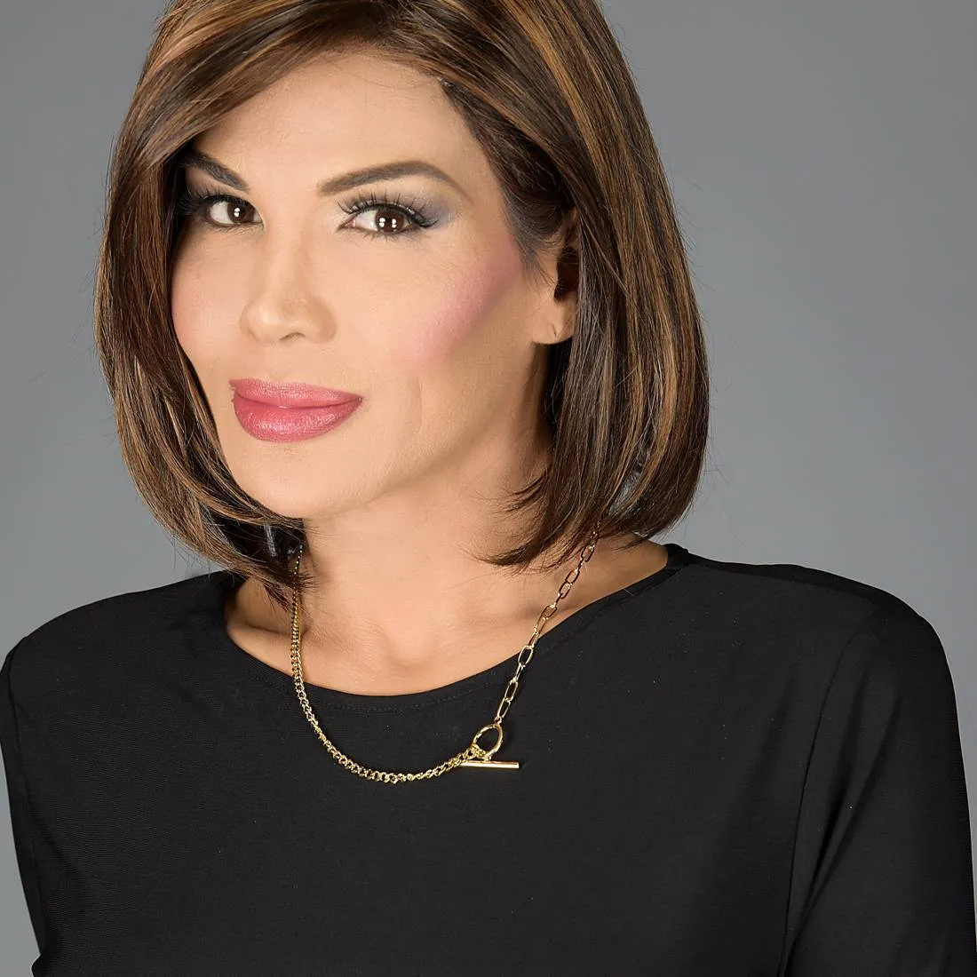 Sophisticated Single Strand Toggle Chain Necklace in Goldtone and Silvertone