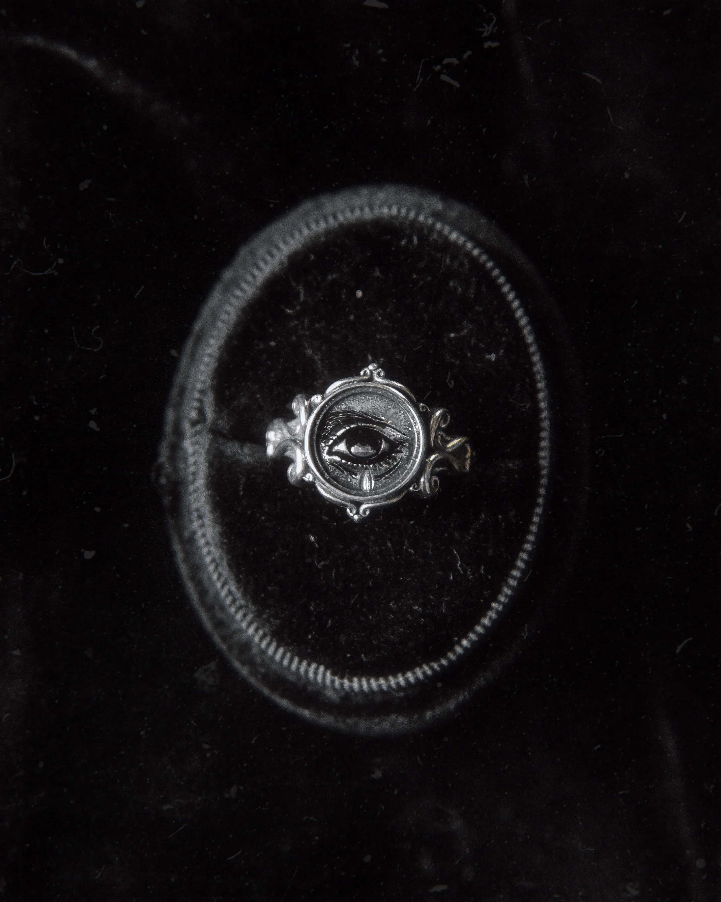 The "Lover's Eye" Ring