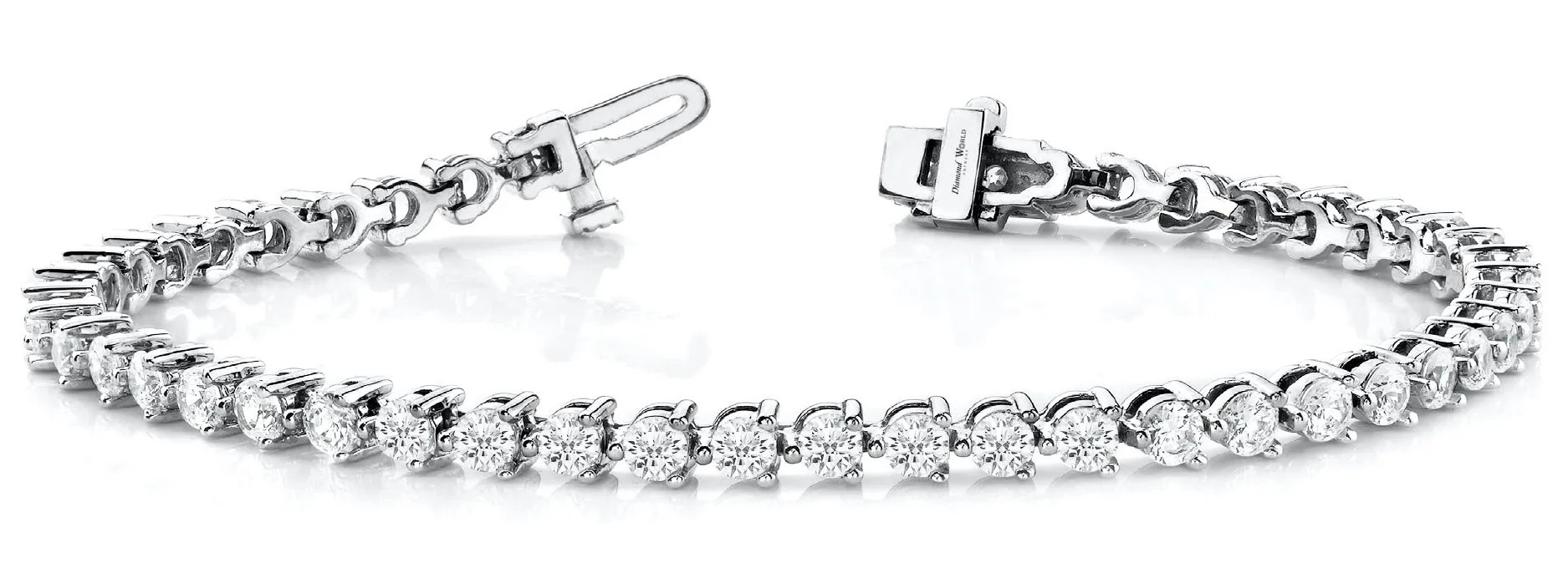 Three Prong Brilliant cut Diamonds Bracelet