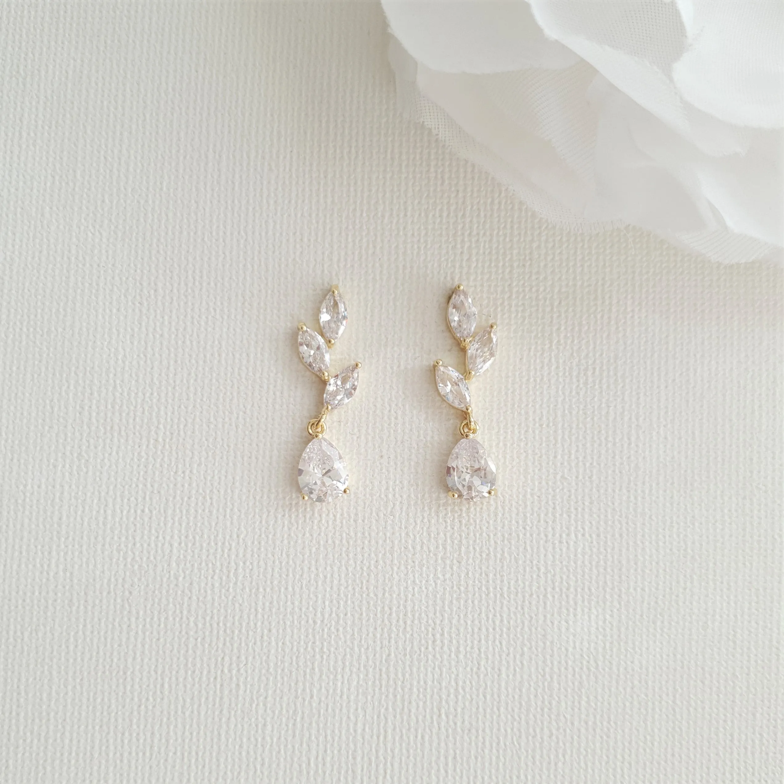 Wholesale Leaf Drop Earrings-Taylor
