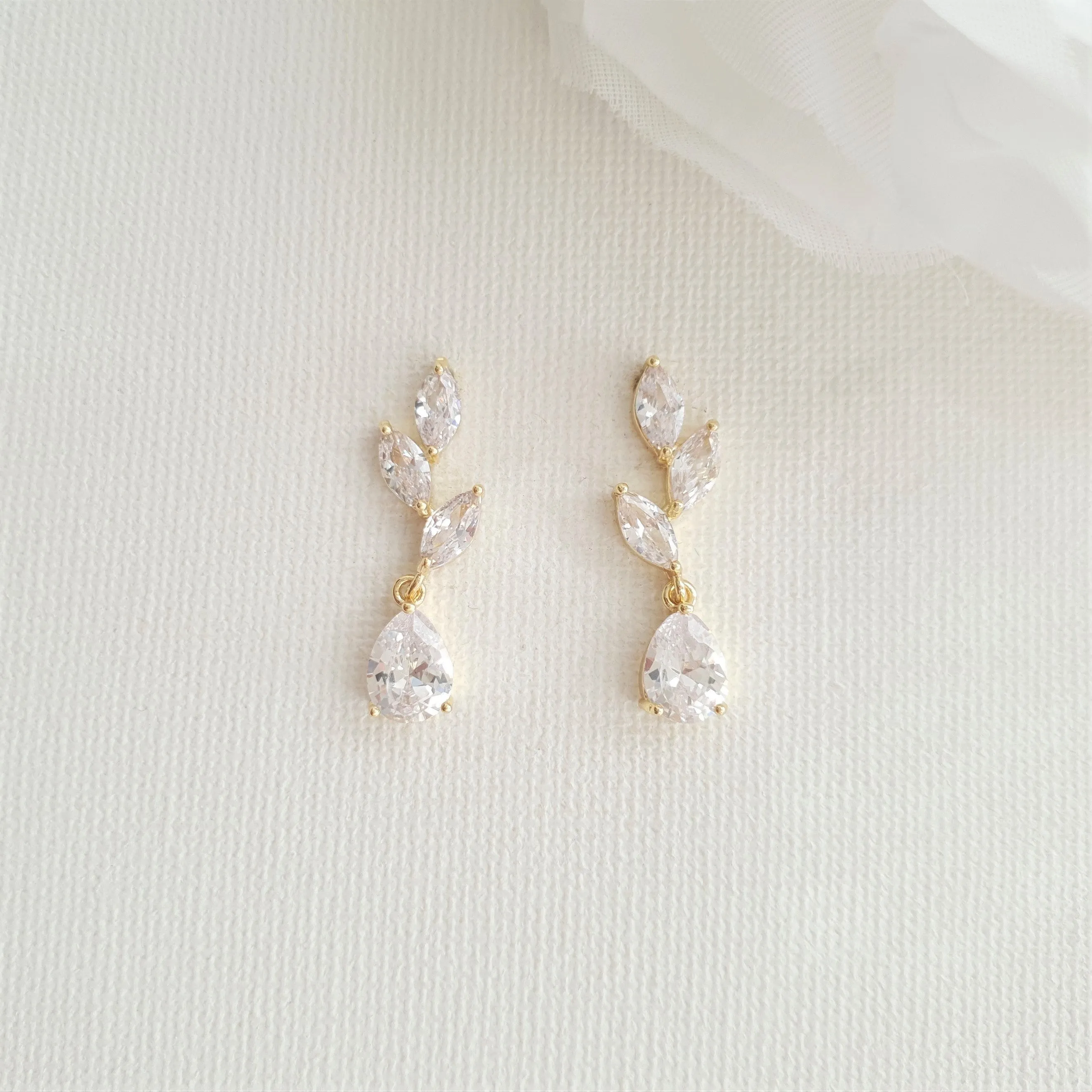 Wholesale Leaf Drop Earrings-Taylor