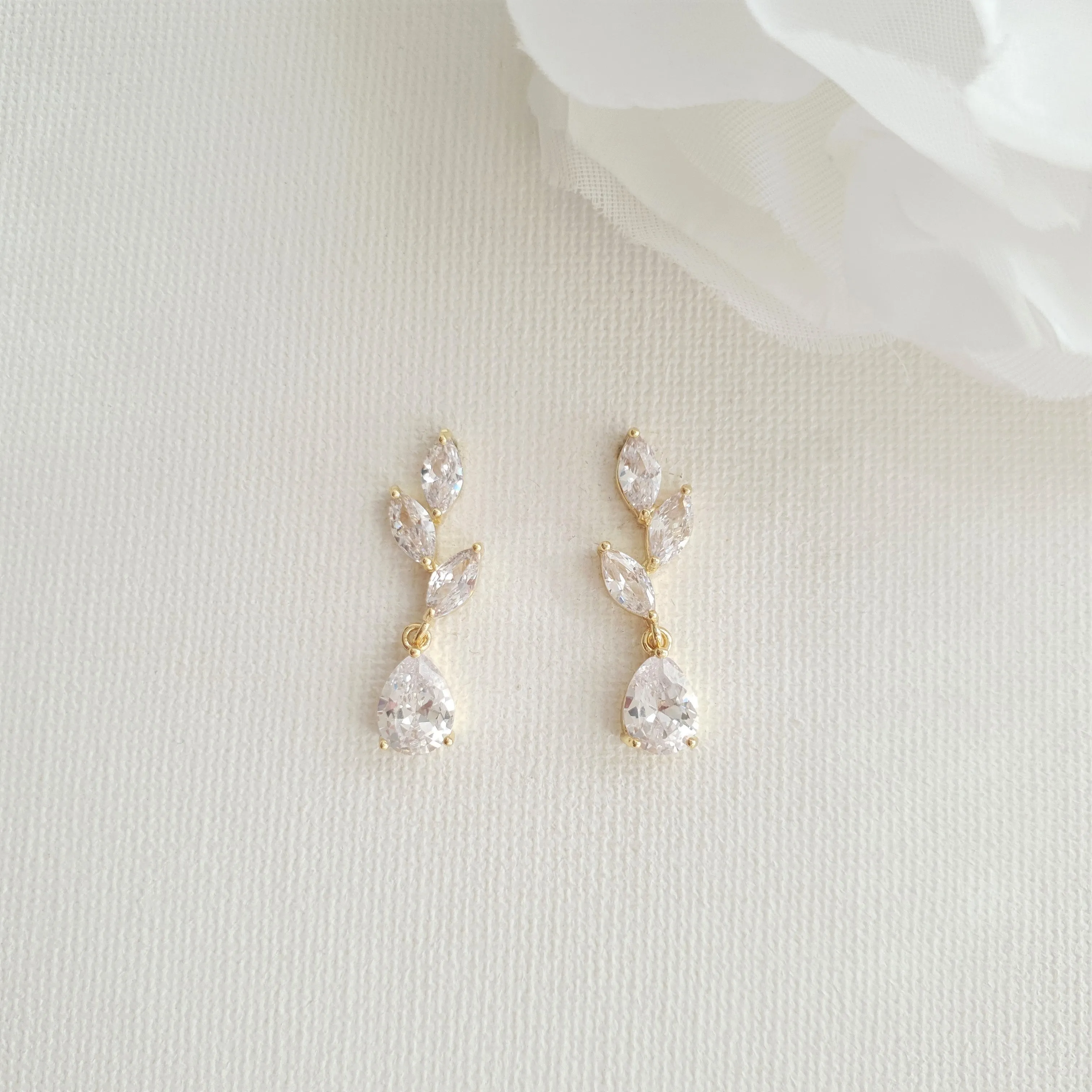 Wholesale Leaf Drop Earrings-Taylor